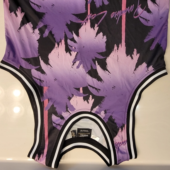 WESC ATHLETIC BASKETBALL TANK PARADISE LOST PURPLE UNISEX (men's S / Women's M) - Picture 4 of 11